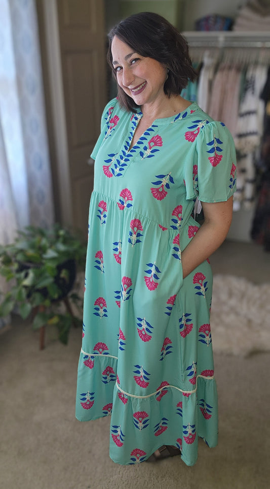 Floral Butterfly Sleeve Shift Dress