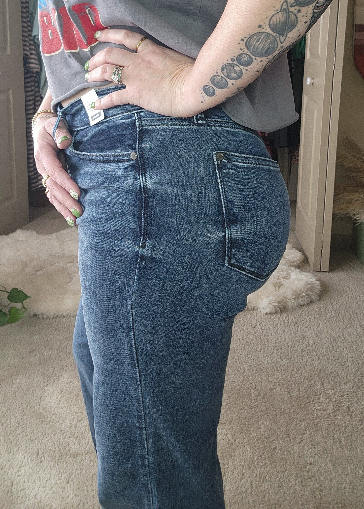 Judy Blue Jeans - Mid Rise Wide Leg w/Tint