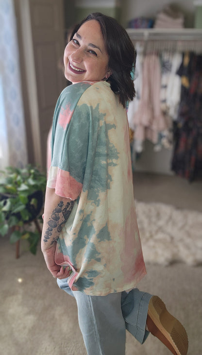 On The Go V Neck Essential Tee - Tie Dye