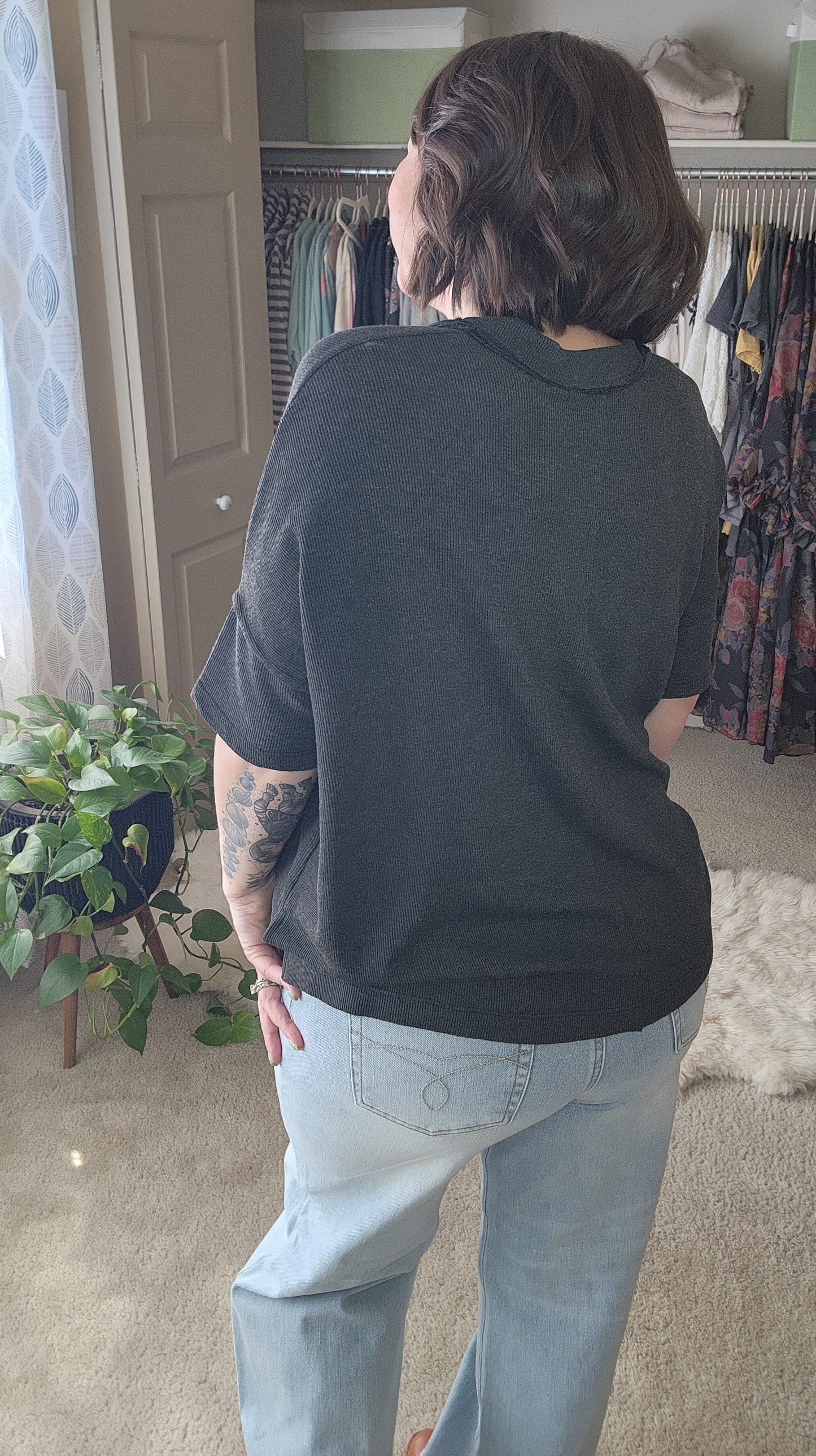 On The Go V Neck Essential Tee - Gray