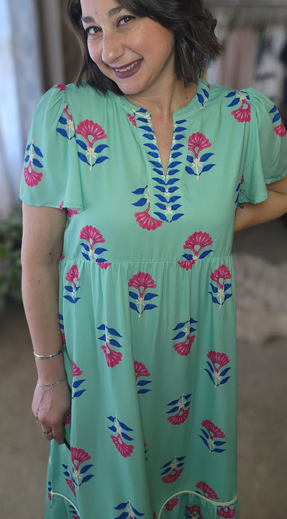 Floral Butterfly Sleeve Shift Dress