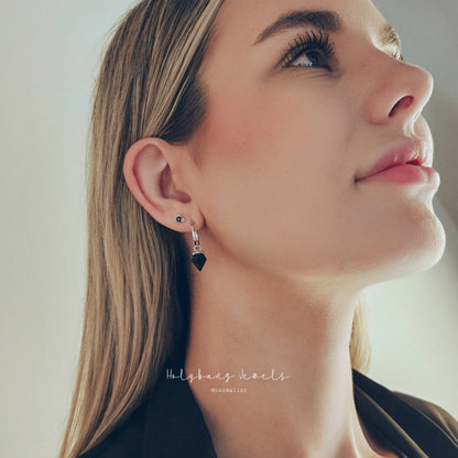 Arrowhead Onyx Drop Hoop