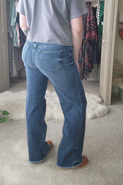 Judy Blue Jeans - Mid Rise Wide Leg w/Tint