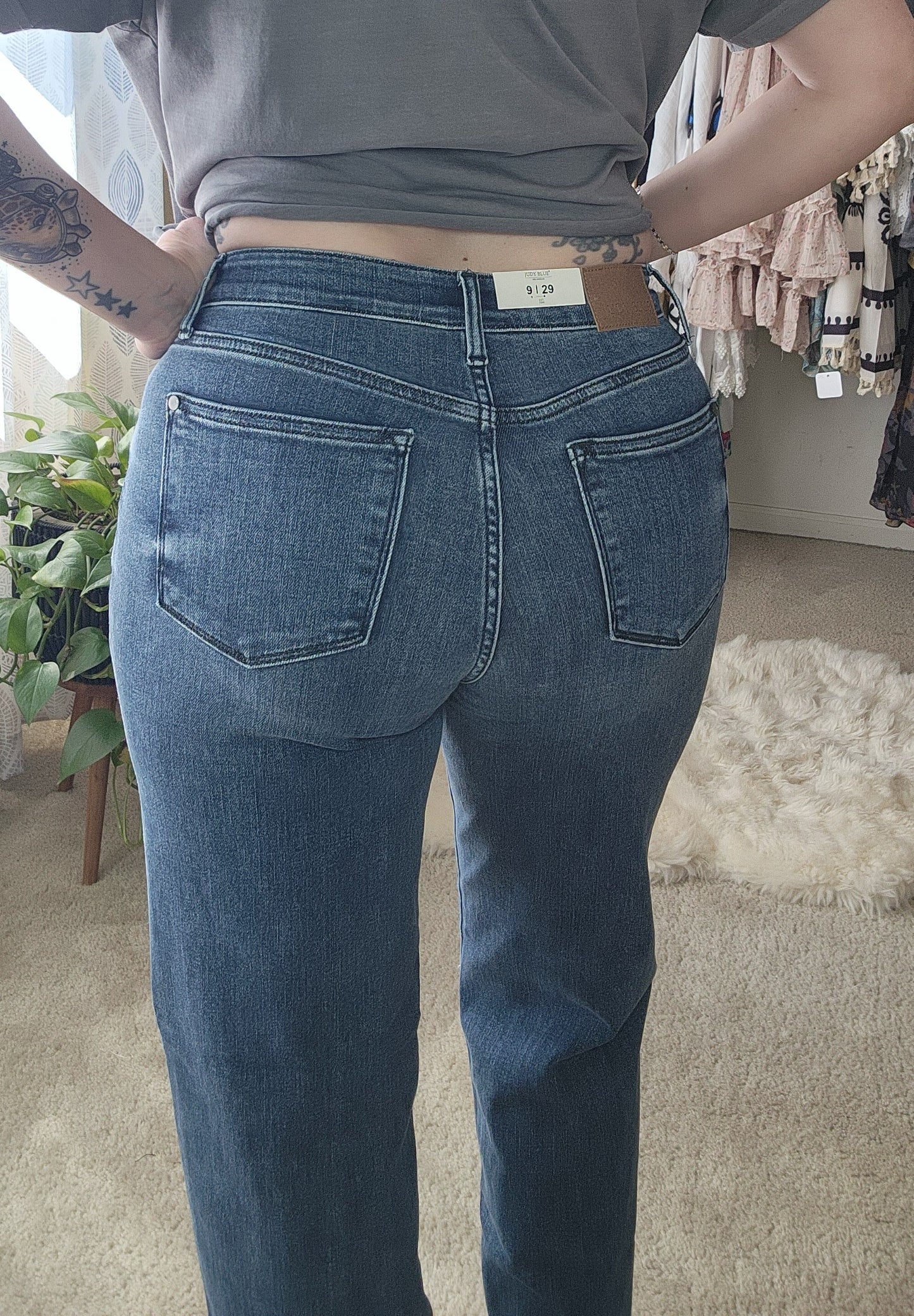 Judy Blue Jeans - Mid Rise Wide Leg w/Tint