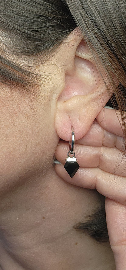 Arrowhead Onyx Drop Hoop