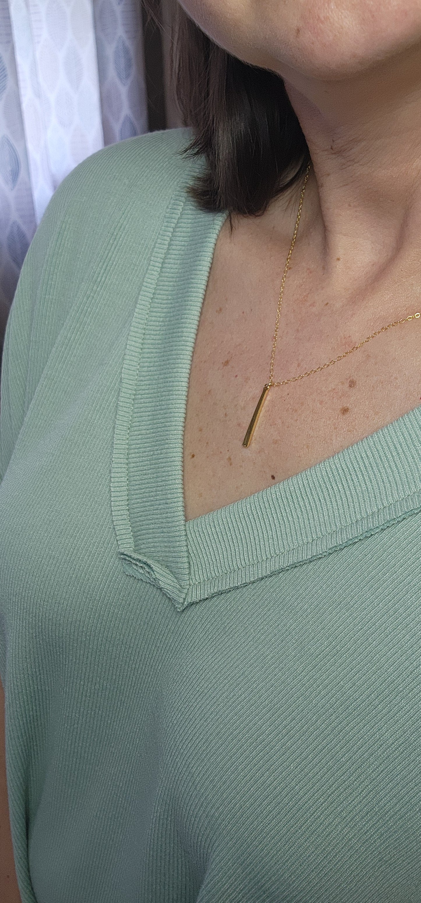 Petite Bar Necklace