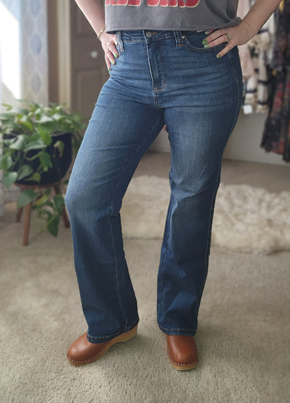 Judy Blue Jeans - Tummy Control Straight